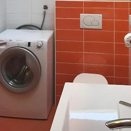 Nyaraló Awesome In Crni Vrh Nad Idrijo W/ Wifi And 1 Bedrooms